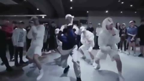 爵士舞男生视频,揭秘男生爵士舞的魅力瞬间